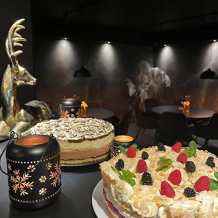 Veloria * Вольштын